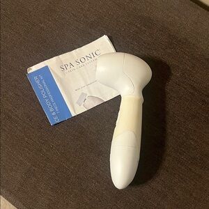 Spa Sonic Skin Care System in White